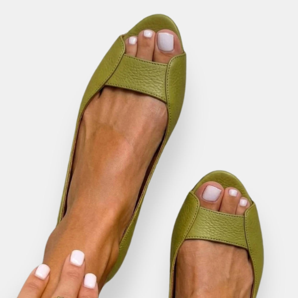 Fryda - Metallic Flat Sandals