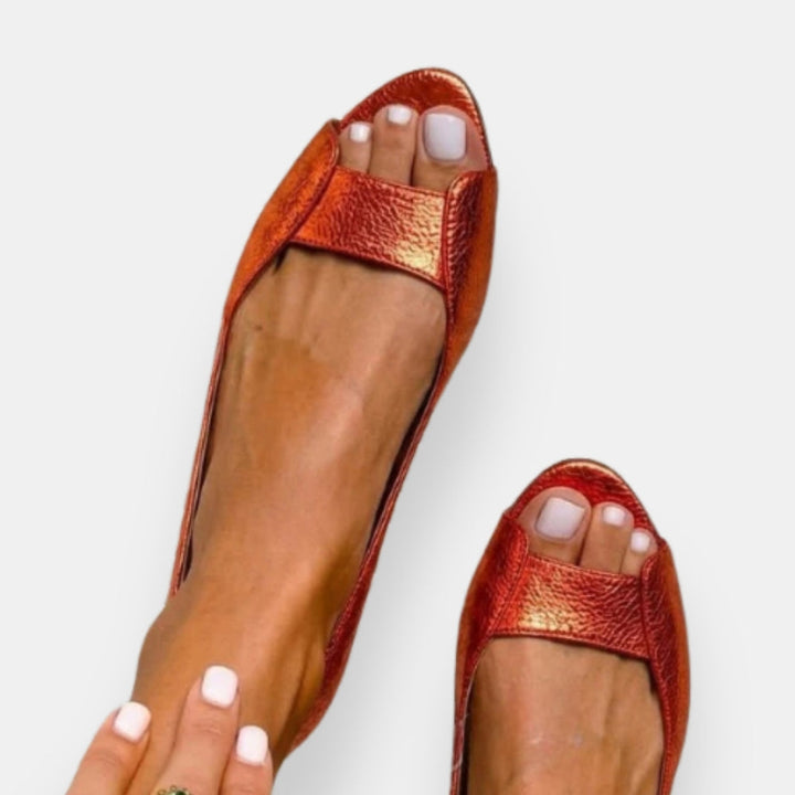 Fryda - Metallic Flat Sandals