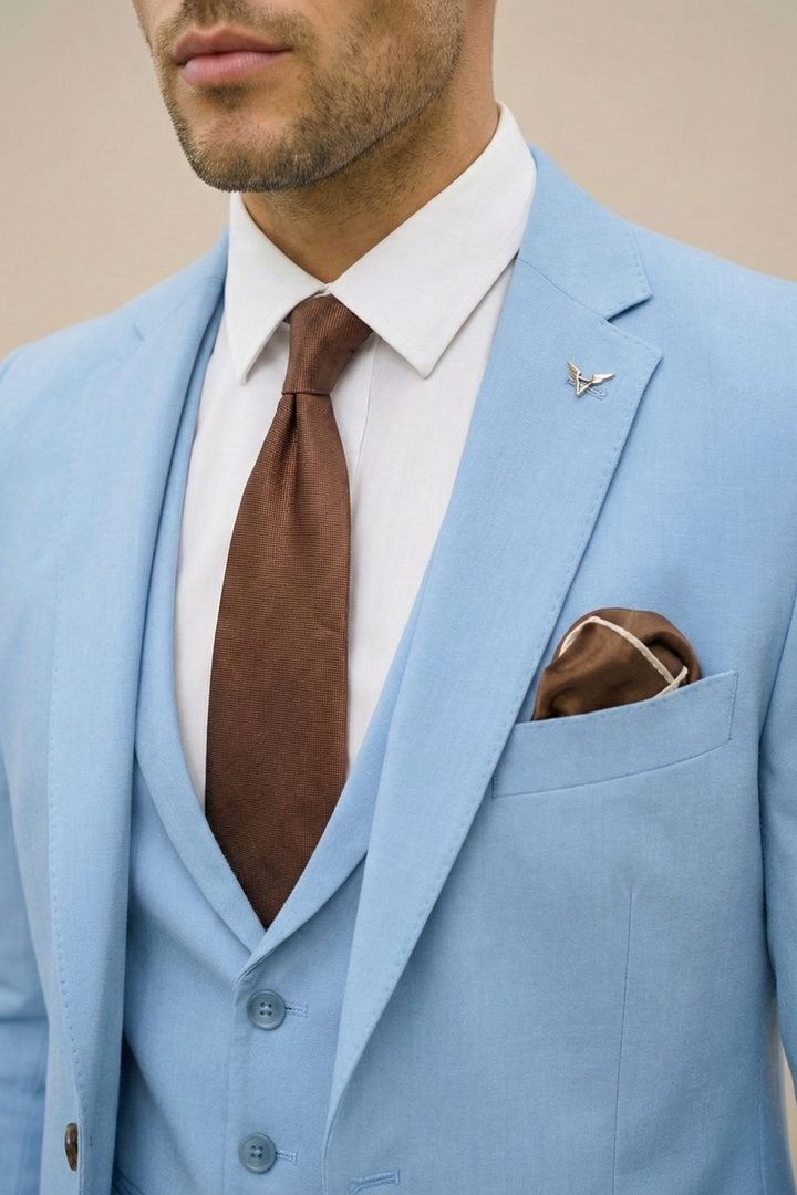 Jiannis - Elegant Three-Piece Suit