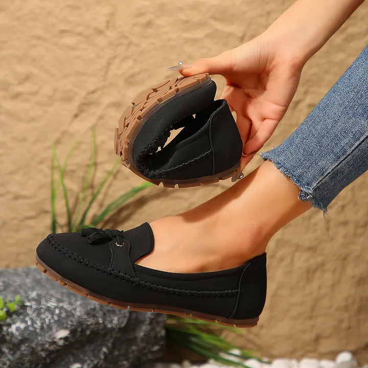 Patamon - Comfortable Loafers With Soft Vintage Bows