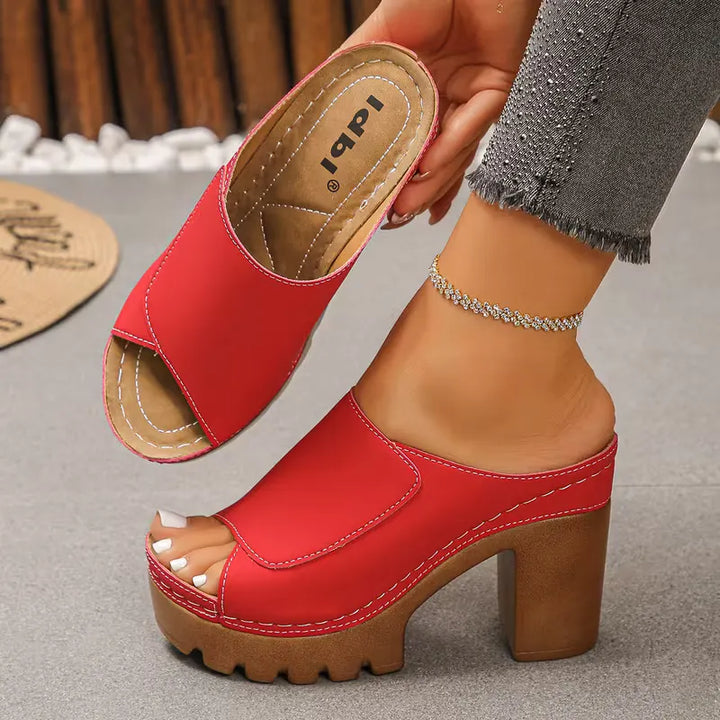 Susheena - Orthopedic Sandals With a Chunky Heel
