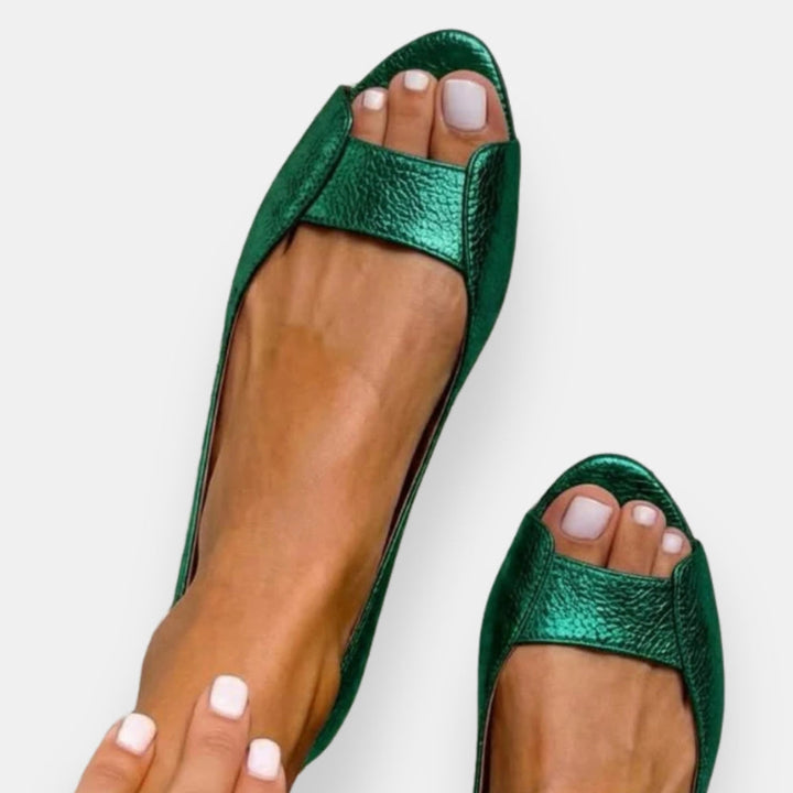 Fryda - Metallic Flat Sandals