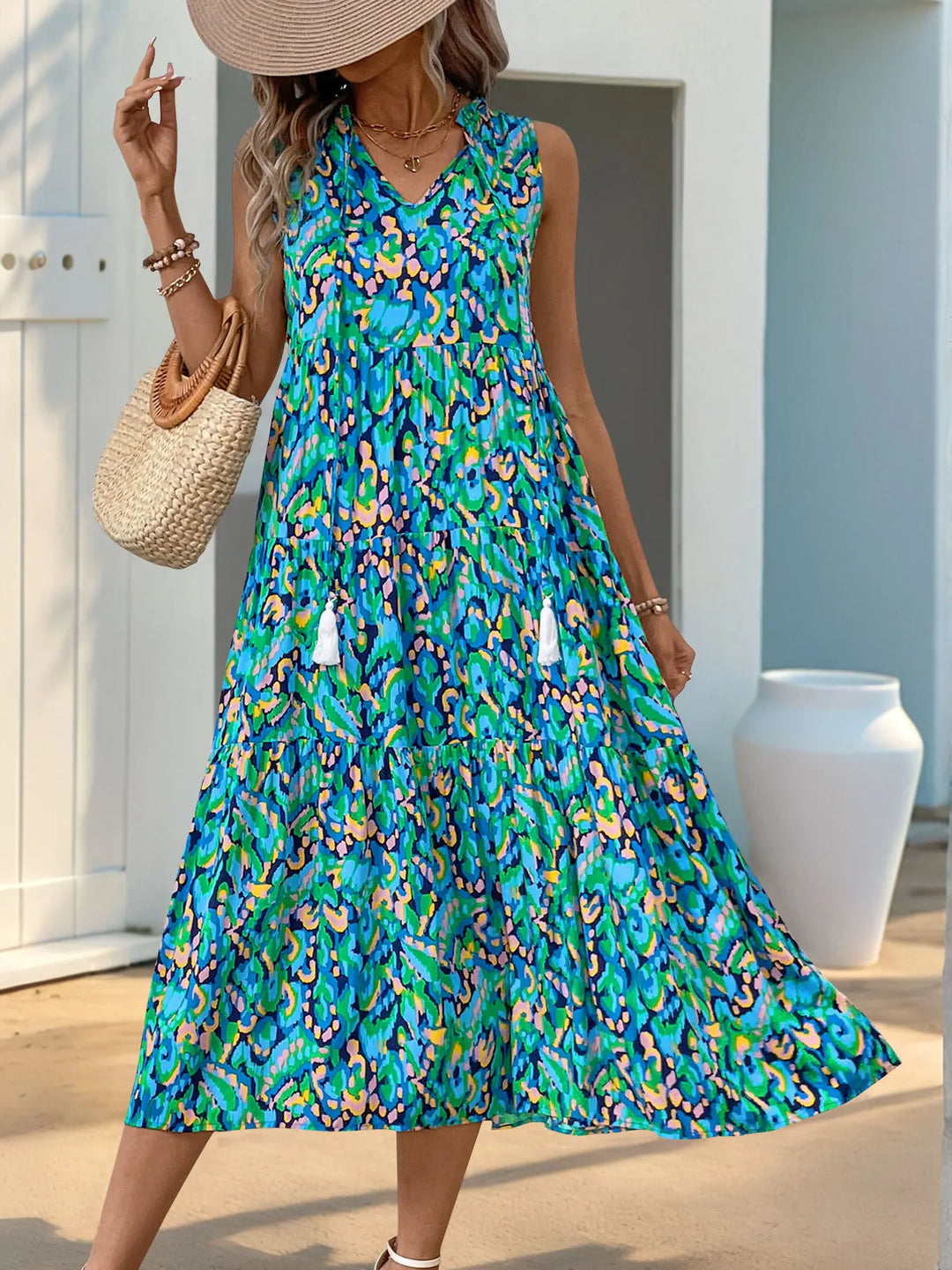 Minhee - Sleeveless Abstract Print Tiered Maxi Dress