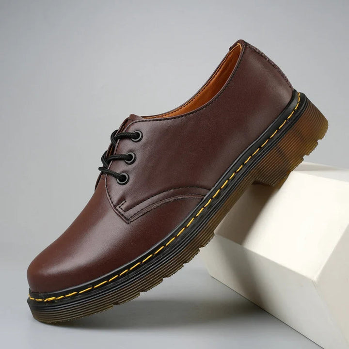 Thilian - Lace-Up Derby Shoes With Contrast Sole Stitching