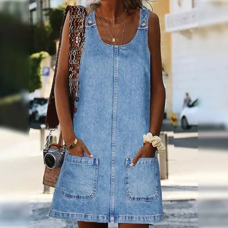 Lucelia - Sleeveless And Light Denim Dress