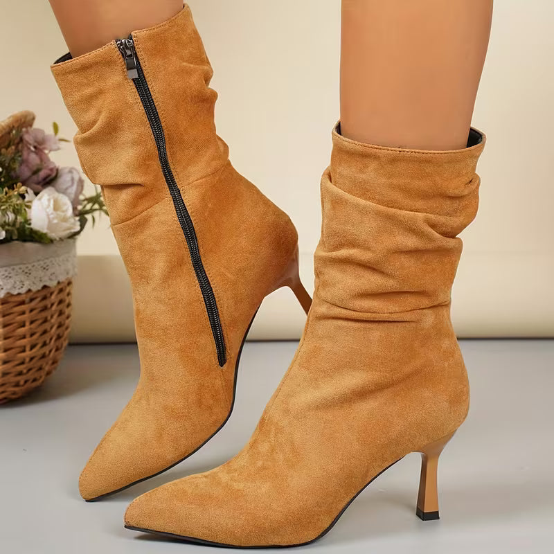 Zefialuva - Mid Heeled Boots with Pointed Edges