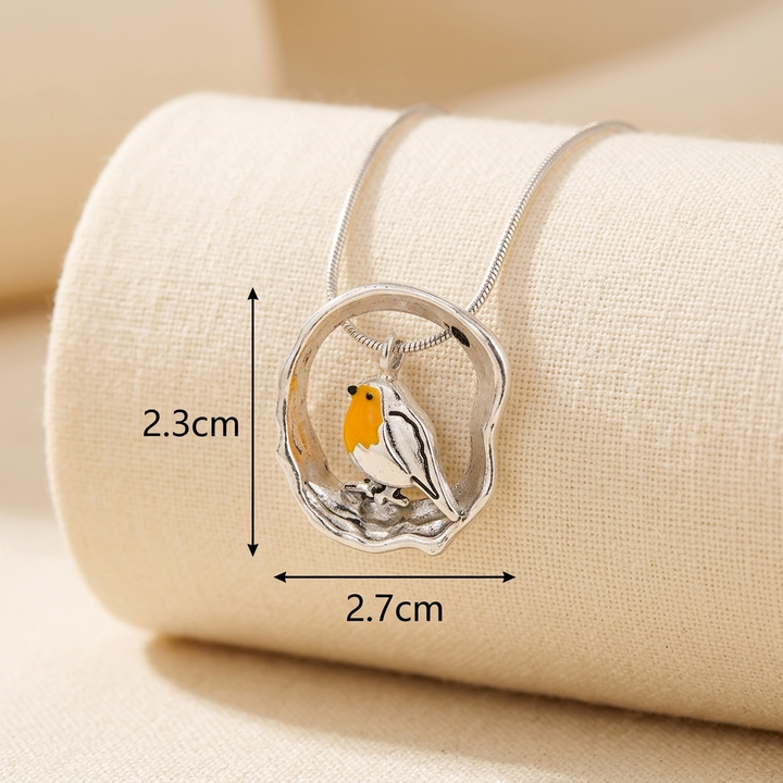 Lien - Robin Pendant Necklace