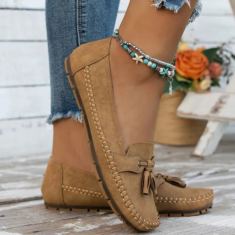 Patamon - Comfortable Loafers With Soft Vintage Bows