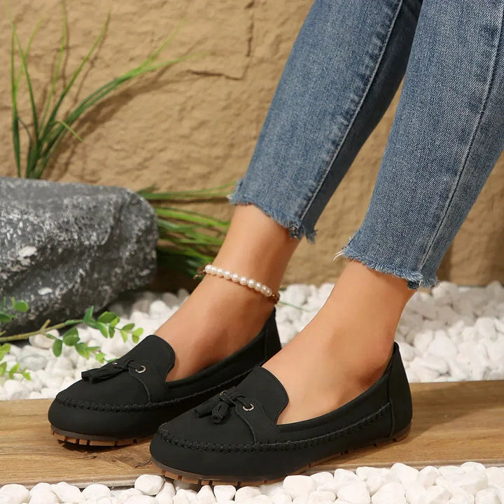 Patamon - Comfortable Loafers With Soft Vintage Bows